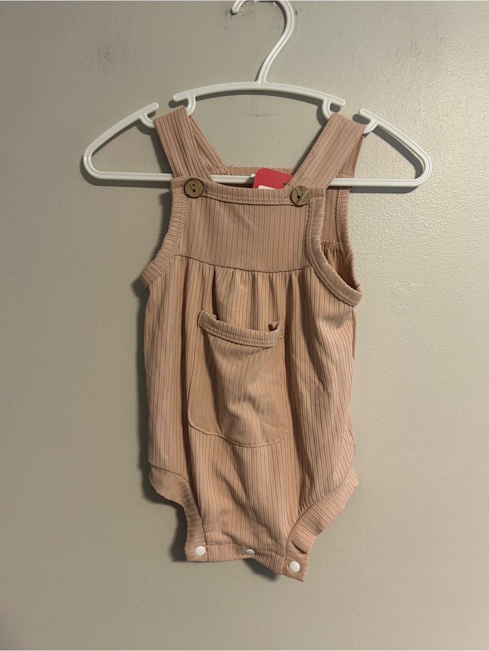 NEW small shop 0/3m tan ribbed overalls